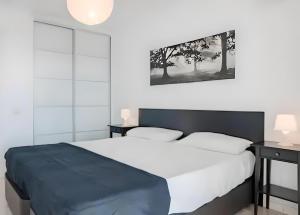 Postel nebo postele na pokoji v ubytování Precioso apartamento reformado con vistas directas al mar