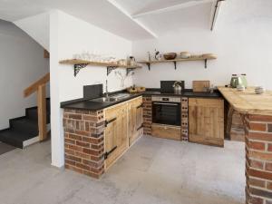 Kuchyňa alebo kuchynka v ubytovaní Holiday home Owl's Nest