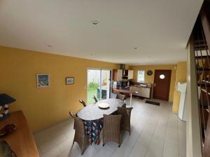 Posedenie v ubytovaní Maison Sarzeau - Penvins, 300m des plages dans impasse au calme, reposant