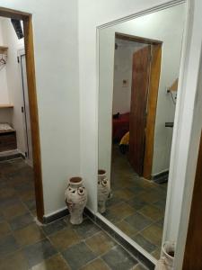 Vonios kambarys apgyvendinimo įstaigoje Wasi