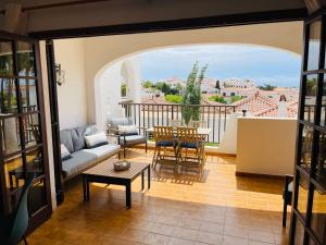 Balkón nebo terasa v ubytování Precioso apartamento piscinas Cala en Porter