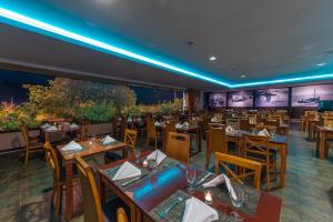 Um restaurante ou outro lugar para comer em Vila Baleira Porto Santo