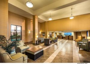 a lobby of a hospital with chairs and a waiting room at Holiday Inn Express Winnemucca, an IHG Hotel in Winnemucca