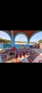 Bazén v ubytovaní Nuba life Mostafa Guesthouse alebo v jeho blízkosti