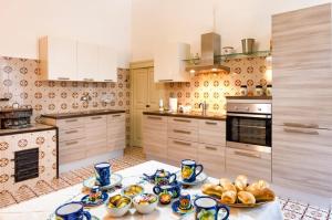 Кухня или мини-кухня в Residence Mareluna - Amalfi Coast

