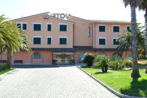 Budova, kde se hotel nachází