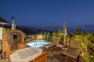 A view of the pool at Casa Sophie by Huskalia - private pool or nearby
