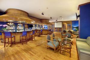 Area tempat duduk di Lumire Hotel & Convention Centre