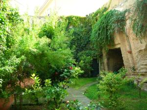 Vonkajšia záhrada v ubytovaní Il Giardino Ipogeo