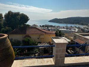Fotografia z galérie ubytovania Apo Petra v destinácii Agia Marina Aegina