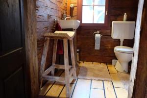 A bathroom at Wooden love nest