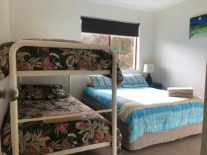 Φωτογραφία από το άλμπουμ του 18 Fathoms σε Mollymook +11 φωτογραφίες