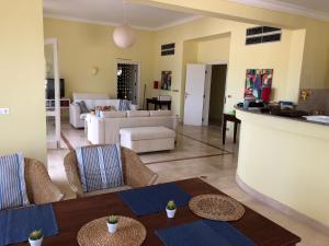 Istumisnurk majutusasutuses 3-bedroom Bungalow +9 fotot