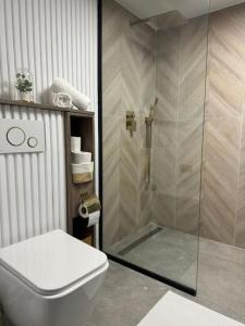 Ванна кімната в Royal - Luxury Apartment B - Old City - Victoriei