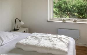 Postel nebo postele na pokoji v ubytování Holiday Home Torup Strandvej