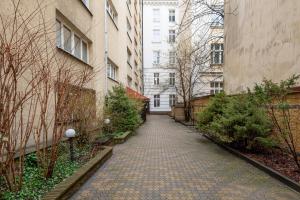 Vonkajšia záhrada v ubytovaní Kopernika City Centre Apartment