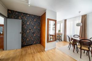 Posedenie v ubytovaní Kopernika City Centre Apartment