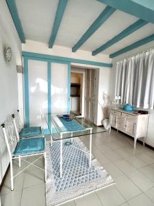 Foto dalla galleria di Punta Est Trilocale meravigliosa Vista Mare a Capo Coda Cavallo