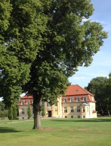 Gallery image of Schloss Grabow, Resting Place & a Luxury Piano Collection Re in Grabow