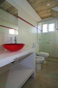 Ένα μπάνιο στο Ménage à Trois