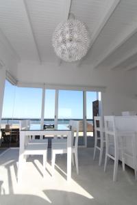 Φωτογραφία από το άλμπουμ του Ménage à Trois σε Punta Del Diablo