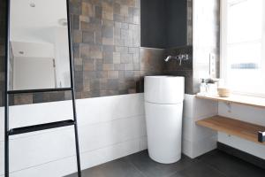 Kúpeľňa v ubytovaní Bel appartement rénové avec goût et idéalement situé dans le centre-ville