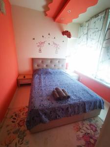 Krevet ili kreveti u jedinici u objektu Апартамент за гости Lavender близо до летище София