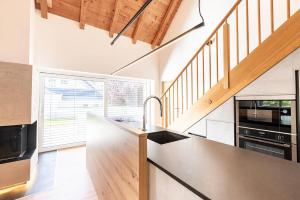 Kuchyň nebo kuchyňský kout v ubytování Apartment Tschirgant Deluxe