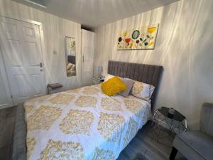 Postel nebo postele na pokoji v ubytování Private guest house/Annexe