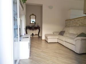 Χώρος καθιστικού στο La mia casa rosa