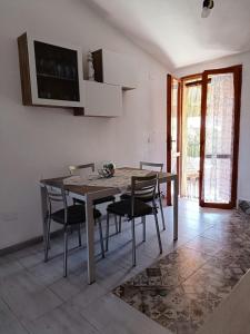 Foto dalla galleria di Casa Schiera Solanas a Solanas Altre 21 foto