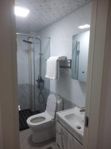 Ένα μπάνιο στο Goldpark home