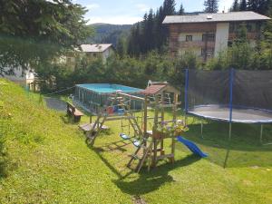 Basen w obiekcie Ferienhaus Schäfer - Apartments - Wintersports - Family holiday - Holiday with your dog - Rural & Scenic lub w pobliżu