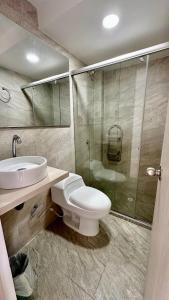 Phòng tắm tại Mirador del Lago by Olamar Living