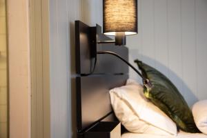 Letto o letti in una camera di Tune Hotell Sarpsborg