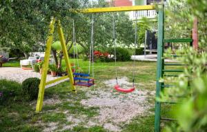 Detský kútik v ubytovaní Six-Bedroom Holiday Home In Sv, Filip I Jakov