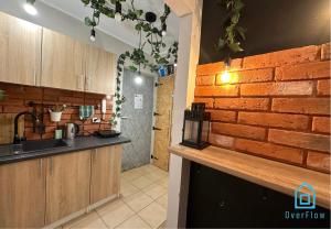 Kuchyň nebo kuchyňský kout v ubytování Lovely Room - Peaceful Retreat, 2 Minutes to Gdańsk Old Town + 10 fotografií