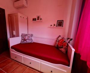 Postel nebo postele na pokoji v ubytování La Casa Junto al Sendero del Río & Piscina # aire acondicionado