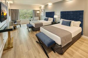 Μια τηλεόραση ή/και κέντρο ψυχαγωγίας στο Emperador Hotel Buenos Aires