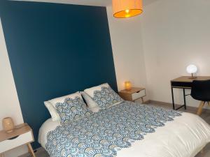Zdjęcie z galerii obiektu Bel Appartement CV w mieście Bourges +14 zdjęć