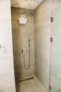 Bilik mandi di Apartman Perunika D9 - Divčigora