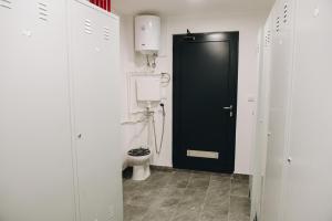 Bilik mandi di Apartman Perunika D9 - Divčigora
