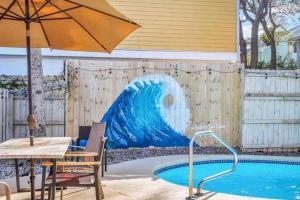 Fotografie z fotogalerie ubytování Splash Inn Lower Unit: Heated Pool & Walk to Beach v destinaci Tybee Island