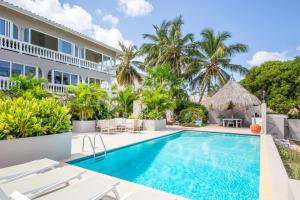 Bassein majutusasutuses JT Curacao Apartments või selle lähedal