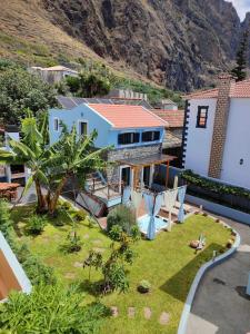 Γενική θέα στο βουνό ή θέα στο βουνό από  αυτή η παραθεριστική κατοικία