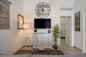 A television and/or entertainment centre at Casa Caterina