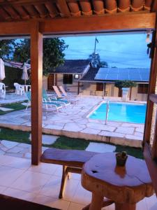 Brisa da Serra Hotel Pousada Pirenopolis内部或周边的泳池