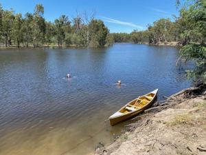 Fotografie z fotogalerie ubytování Tocumwal Chocolate School Glamping v destinaci Tocumwal + 8 fotografií