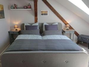 Katil atau katil-katil dalam bilik di Holiday Apartment Red Milan