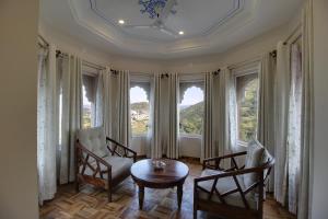 Posezení v ubytování Kumbhalgarh Fort Resort
